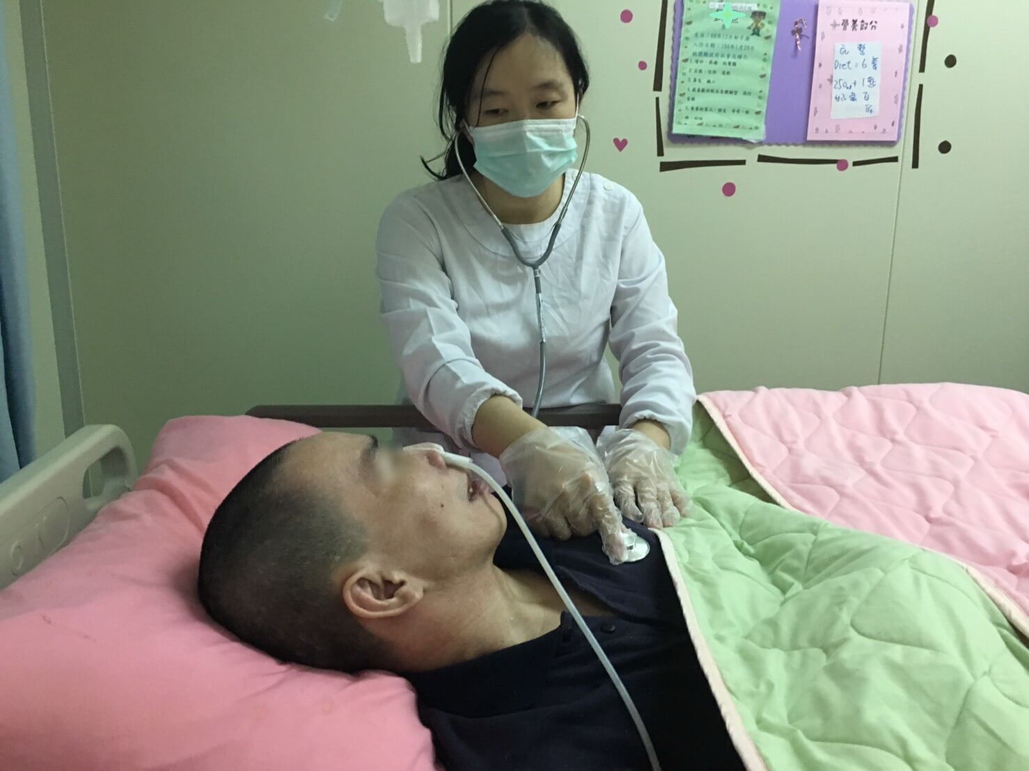 寒冬傳愛 捐助植物人安養照護工作
